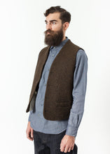 Load image into Gallery viewer, Kobe Vest in Brown